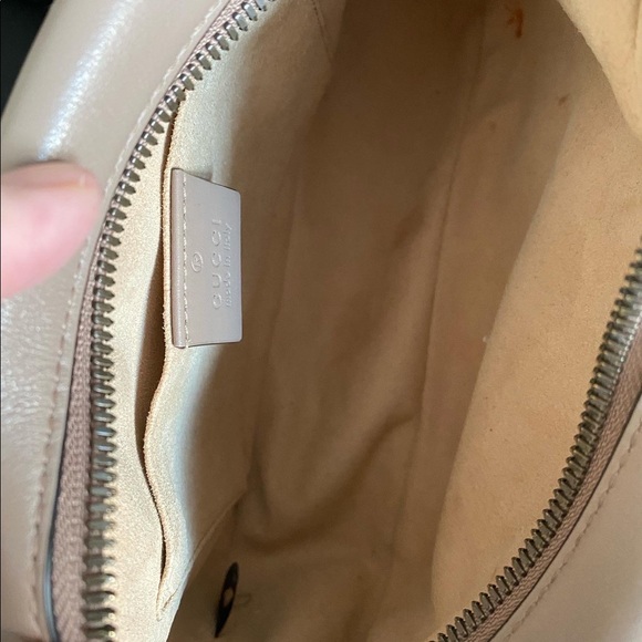 ❌SOLD❌GUCCI CAMERA BAG SMALL - Picture 11 of 13